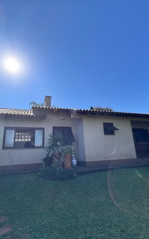 Casa à venda com 159m², 3 quartos e 2 vagas Casa à venda com 159m², 3 quartos e 2 vagasÁrea Externa