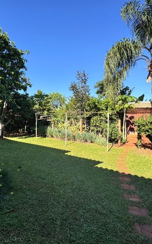 Casa à venda com 159m², 3 quartos e 2 vagas Casa à venda com 159m², 3 quartos e 2 vagasÁrea Externa