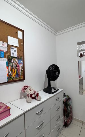 Casa à venda com 159m², 3 quartos e 2 vagas Casa à venda com 159m², 3 quartos e 2 vagasCloset