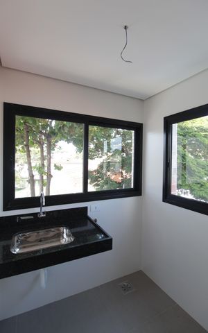 Apartamento à venda com 78m², 3 quartos e 2 vagasCozinha e Área de Serviço