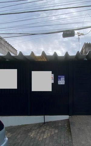 Casa para alugar com 330m², 4 quartos e 4 vagas Casa para alugar com 330m², 4 quartos e 4 vagasFachada + placa