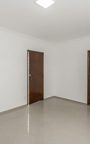 Casa para alugar com 330m², 4 quartos e 4 vagas Casa para alugar com 330m², 4 quartos e 4 vagasSuite