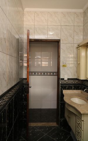 Casa à venda com 225m², 3 quartos e 6 vagasBanheiro