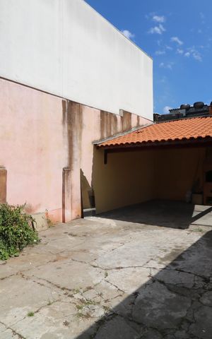 Casa à venda com 225m², 3 quartos e 6 vagasGaragem