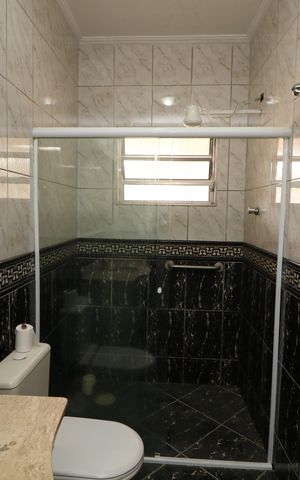 Casa à venda com 225m², 3 quartos e 6 vagasBanheiro