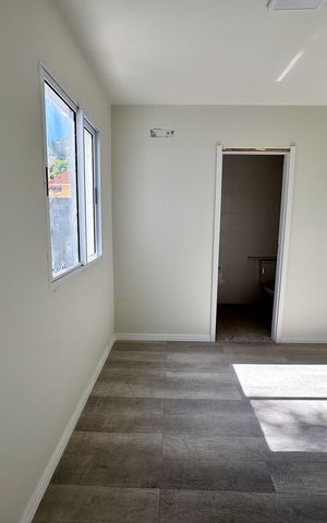 Casa à venda com 129m², 3 quartos e 2 vagas Casa à venda com 129m², 3 quartos e 2 vagasSuíte 3