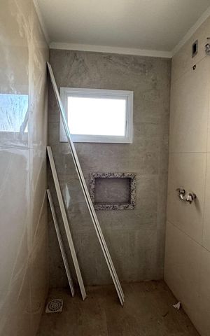 Casa à venda com 129m², 3 quartos e 2 vagas Casa à venda com 129m², 3 quartos e 2 vagasBanheiro Suíte 1