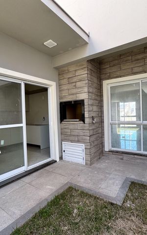 Casa à venda com 129m², 3 quartos e 2 vagas Casa à venda com 129m², 3 quartos e 2 vagasÁrea comum