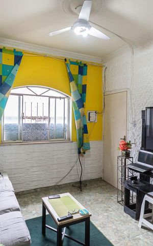 Casa à venda com 60m², 2 quartos e 1 vagaSala