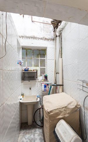Casa à venda com 60m², 2 quartos e 1 vagaÁrea de Serviço