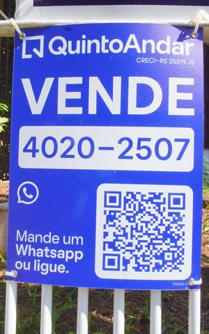 Casa à venda com 313m², 4 quartos e 4 vagasPlaca