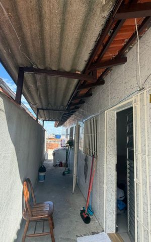 Casa à venda com 66m², 2 quartos e 2 vagas Casa à venda com 66m², 2 quartos e 2 vagasÁrea externa