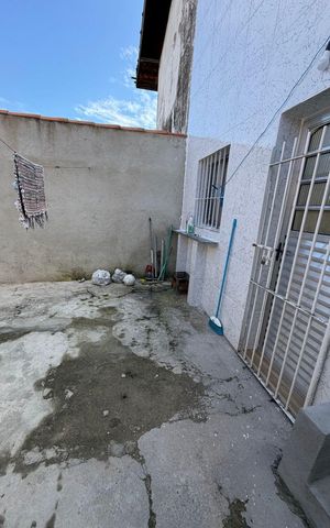 Casa à venda com 66m², 2 quartos e 2 vagas Casa à venda com 66m², 2 quartos e 2 vagasQuintalÁrea externa