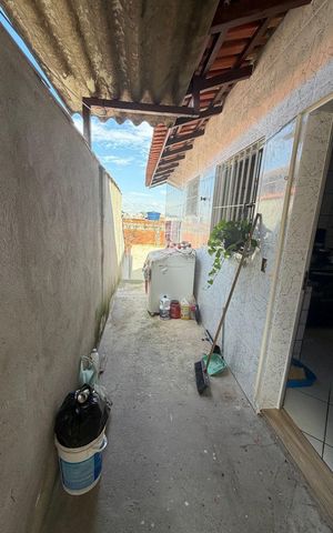 Casa à venda com 66m², 2 quartos e 2 vagas Casa à venda com 66m², 2 quartos e 2 vagasÁrea externa