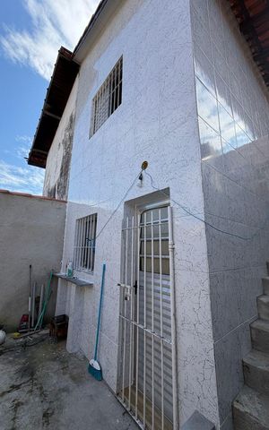 Casa à venda com 66m², 2 quartos e 2 vagas Casa à venda com 66m², 2 quartos e 2 vagasÁrea externa