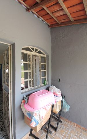 Casa à venda com 95m², 3 quartos e 4 vagasÁrea de Serviço
