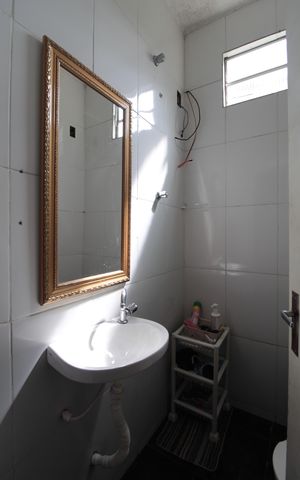Casa à venda com 95m², 3 quartos e 4 vagasBanheiro Social
