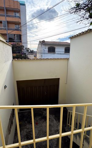 Casa à venda com 280m², 3 quartos e 6 vagas