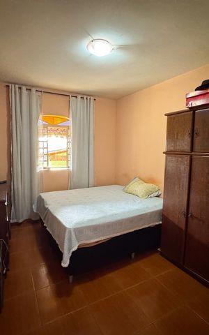 Casa à venda com 280m², 3 quartos e 6 vagas Casa à venda com 280m², 3 quartos e 6 vagasQuarto