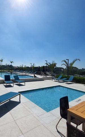 Studio à venda com 25m², 1 quarto e sem vaga Studio à venda com 25m², 1 quarto e sem vagaÁrea comum - Piscina