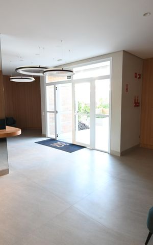 Apartamento à venda com 58m², 2 quartos e 2 vagasHall social