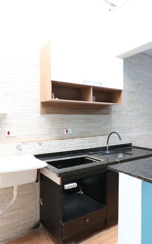 Apartamento à venda com 60m², 3 quartos e sem vagaCozinha e Área de Serviço
