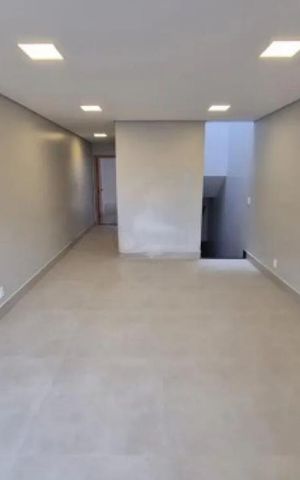 Casa à venda com 177m², 3 quartos e 4 vagas