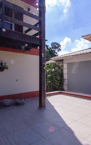 Casa de condomínio à venda com 480m², 5 quartos e 2 vagas Casa de condomínio à venda com 480m², 5 quartos e 2 vagasVaranda