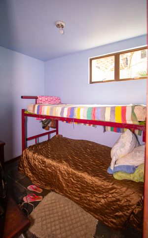 Casa de condomínio à venda com 480m², 5 quartos e 2 vagas Casa de condomínio à venda com 480m², 5 quartos e 2 vagasQuarto de Serviço