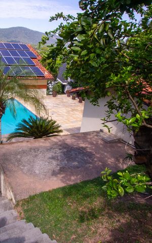 Casa de condomínio à venda com 480m², 5 quartos e 2 vagas Casa de condomínio à venda com 480m², 5 quartos e 2 vagasQuintal