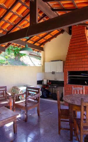 Casa de condomínio à venda com 480m², 5 quartos e 2 vagas Casa de condomínio à venda com 480m², 5 quartos e 2 vagasChurrasqueira