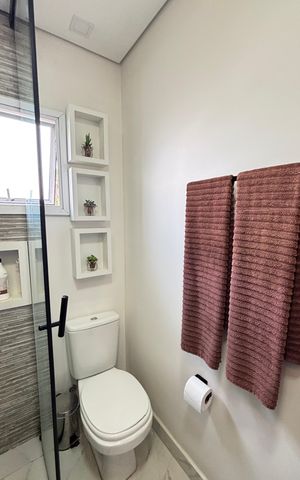 Apartamento à venda com 263m², 2 quartos e 2 vagas Apartamento à venda com 263m², 2 quartos e 2 vagasBanheiro da Suíte
