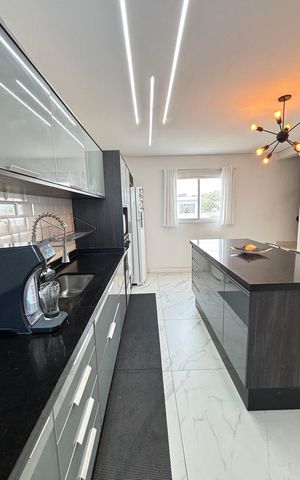 Apartamento à venda com 263m², 2 quartos e 2 vagas Apartamento à venda com 263m², 2 quartos e 2 vagasCozinha
