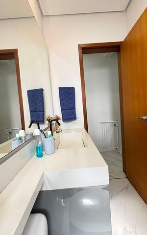 Apartamento à venda com 263m², 2 quartos e 2 vagas Apartamento à venda com 263m², 2 quartos e 2 vagasCozinha