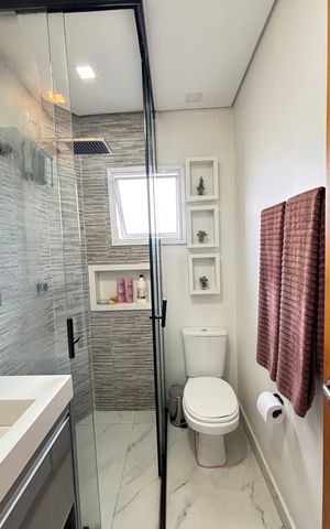 Apartamento à venda com 263m², 2 quartos e 2 vagas Apartamento à venda com 263m², 2 quartos e 2 vagasBanheiro da Suíte