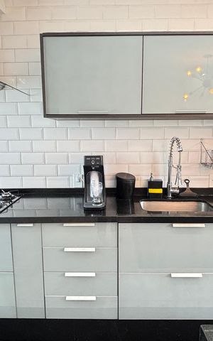 Apartamento à venda com 263m², 2 quartos e 2 vagas Apartamento à venda com 263m², 2 quartos e 2 vagasCozinha