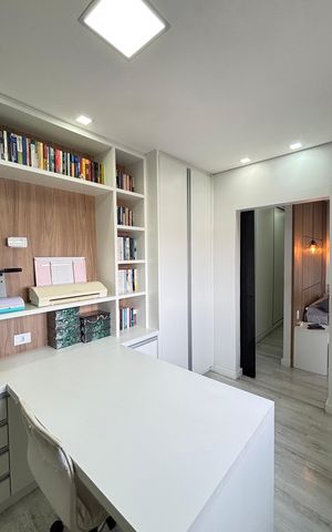 Apartamento à venda com 263m², 2 quartos e 2 vagas Apartamento à venda com 263m², 2 quartos e 2 vagasSuite Escritorio