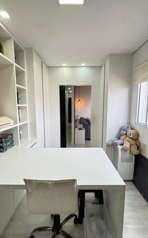 Apartamento à venda com 263m², 2 quartos e 2 vagas Apartamento à venda com 263m², 2 quartos e 2 vagasSuite Escritorio