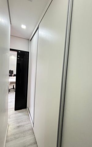 Apartamento à venda com 263m², 2 quartos e 2 vagas Apartamento à venda com 263m², 2 quartos e 2 vagasSuite closet