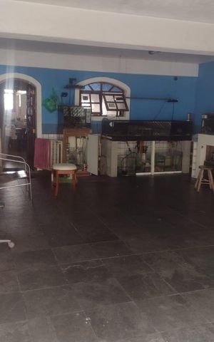 Casa à venda com 320m², 3 quartos e 4 vagas