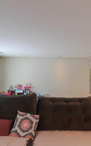 Casa à venda com 240m², 4 quartos e 2 vagas Casa à venda com 240m², 4 quartos e 2 vagasSala