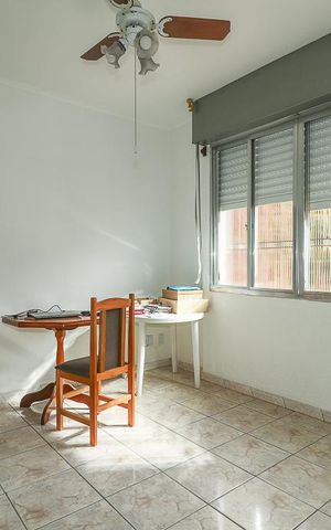 Casa à venda com 150m², 3 quartos e 3 vagasSala 2