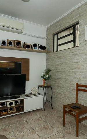 Casa à venda com 150m², 3 quartos e 3 vagasSala