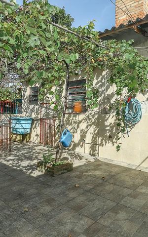 Casa à venda com 150m², 3 quartos e 3 vagasQuintal