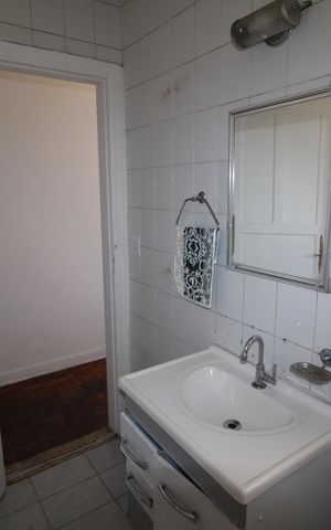 Casa à venda com 271m², 3 quartos e 1 vagaBanheiro