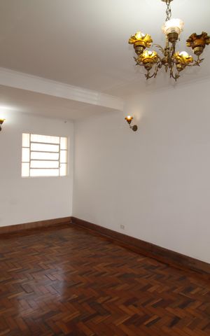 Casa à venda com 271m², 3 quartos e 1 vagaSala
