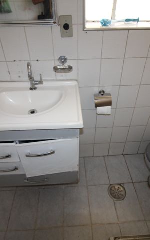 Casa à venda com 271m², 3 quartos e 1 vagaBanheiro