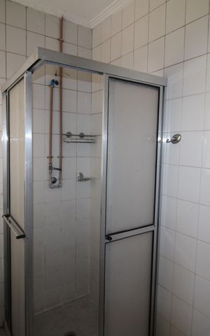 Casa à venda com 271m², 3 quartos e 1 vagaBanheiro
