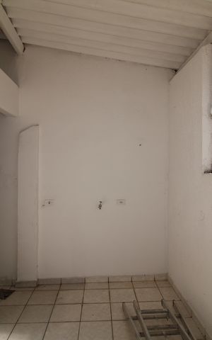 Casa à venda com 271m², 3 quartos e 1 vagaÁrea de Serviço