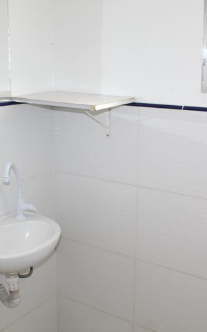 Apartamento para alugar com 65m², 2 quartos e sem vagaBanheiro